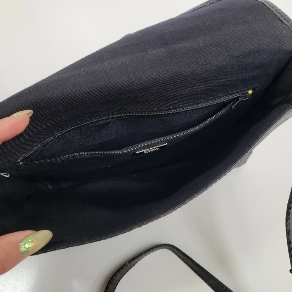 Vintage Debra Lynne‎ Tooled Leather Shoulder Bag Toucan Leaf Flap Closure Smooth